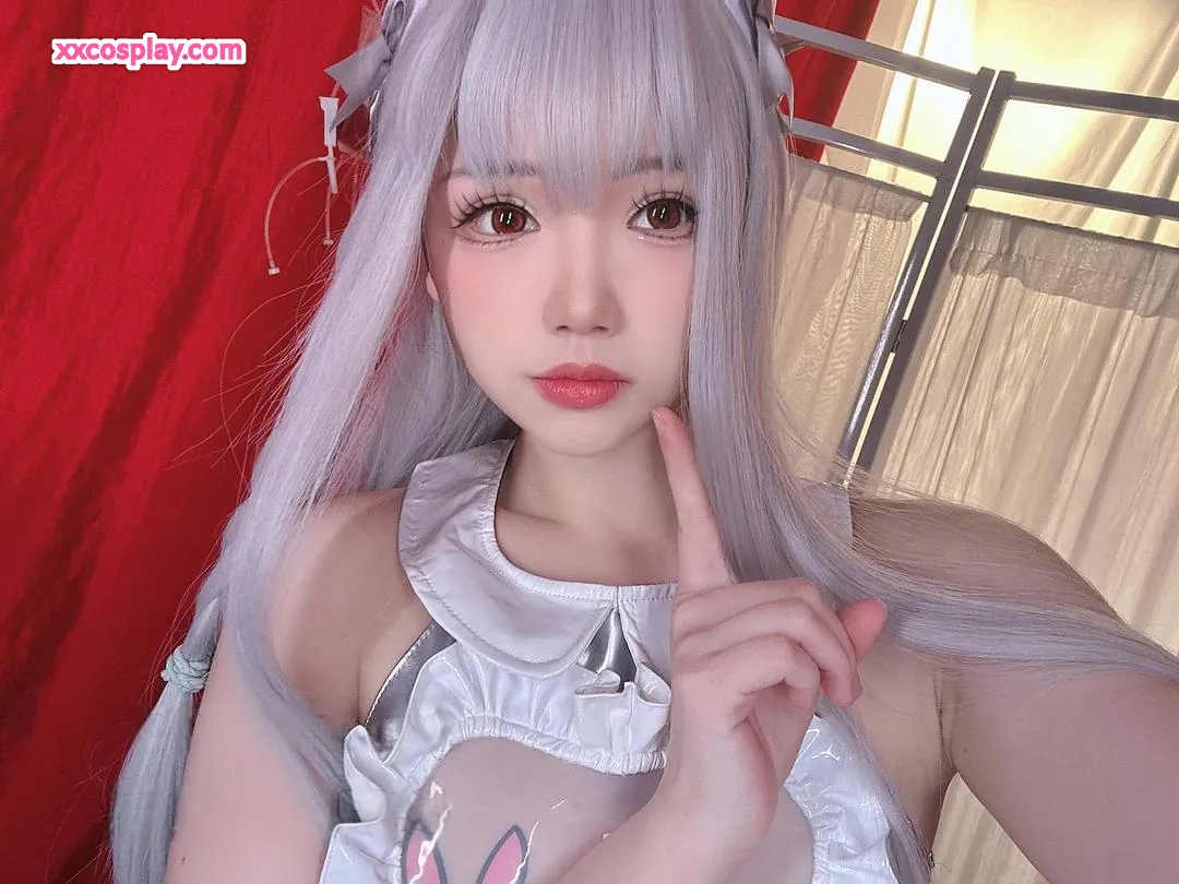 Xue Qing Astra's Gothic Bunny Lolita